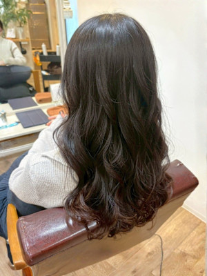 ロングレイヤー グレージュ 30代 巻き髪  髪質改善 艶髪