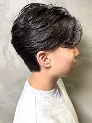 フェザーパーマ 毛流れパーマ ニュアンスパーマ 黒髪ショート