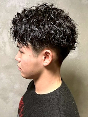 ツイスパ メンズパーマ 刈り上げショート 束感 ツーブロック