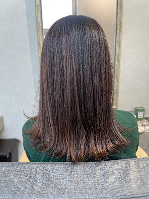 ナチュラルロングヘア【縮毛矯正】