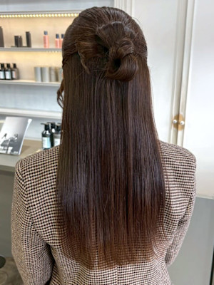 ハーフアップ ストレート ロング 結婚式ヘアセット カチモリ