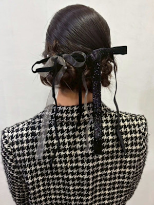 アップスタイル ツインお団子 リボン タイトアレンジ 成人式