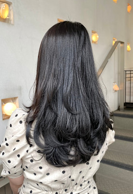 レイヤーカット・ワンカール巻き・ロングヘア