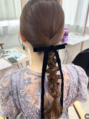 《honoka》ヘアセット/クロス編みおろし