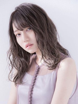 シアグレージュ×波巻きウェーブ 髪質改善 ミルクティー