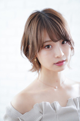 大人ガーリー３０代４０代くびれショート丸みハンサム