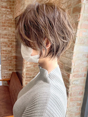 丸顔面長40代50代×絶壁解消大人美人ショートパーマ 安　