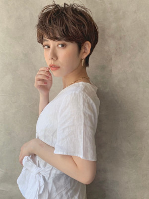 丸顔面長40代50代×絶壁解消大人美人ショートパーマ 安　