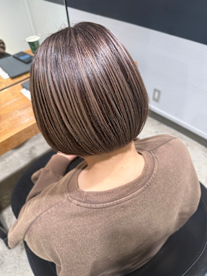 ボブ×デザインカラー