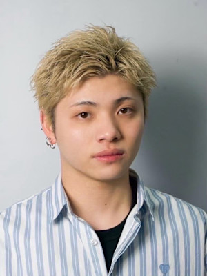 男らしさが爆発するハイトーンスパイキーショート