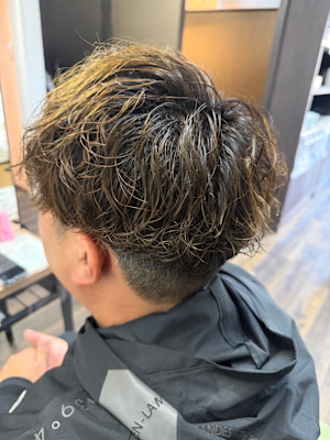 縦落ちツイストスパイラルパーマ