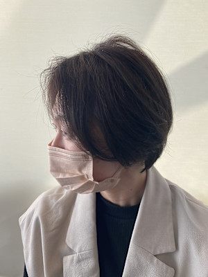 ボブスタイルオリーブ系カラー