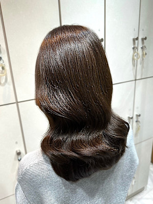 20代30代40代艶髪くびれミディアムレイヤー鶴見