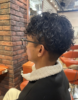 無造作！強めスパイラルパーマ【040スタイル】