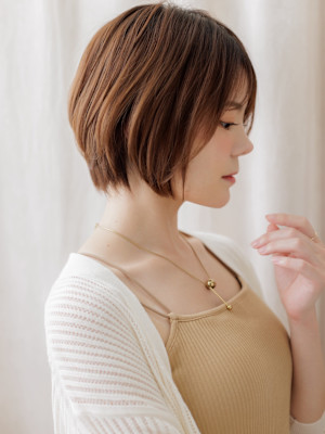 ミルクティーブラウンひし形ショートミニマルボブ30代40代
