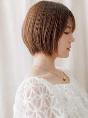 透明感似合わせカットひし形小顔丸みショートボブ30代40代