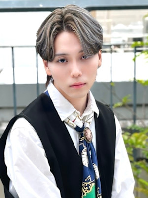 グレージュセンターパート【福岡/天神/デザインカラー】