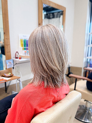 30代40代50代レイヤーカット白髪ぼかしハイライト