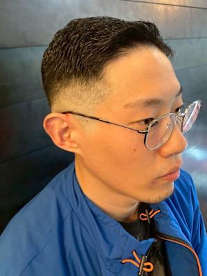 バーバー フェード  刈り上げ ベリーショート クロップ