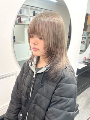 ブラウンカラー/レイヤーカット/ベージュカラー