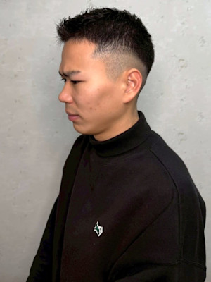 20代 フェードカット 短髪 刈り上げ バーバーカット