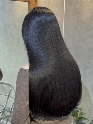 ○ 黒髪美人の酸性縮毛矯正