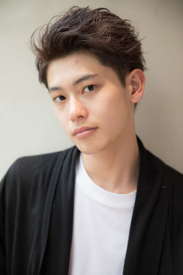 アップバングスタイル×アースカラー×30代/40代