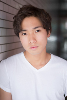 アップバングスタイル×アッシュブラック×30代/40代