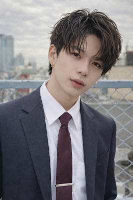 カットパーマトレンドメンズスタイル 似合わせメンズスタイルな