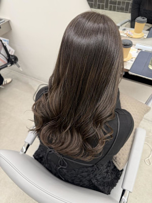 ホリスティック × オリーブグレージュ