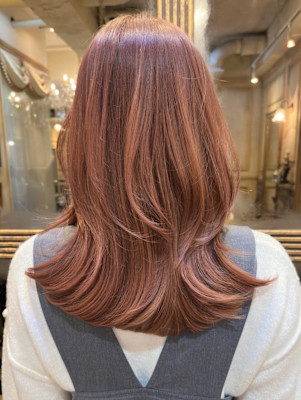 ピンクブラウン/ミディアムレイヤー/バタフライレイヤー