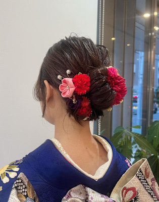 成人式ヘア　ローシニョン