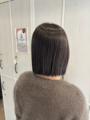 ぱつっとボブ×縮毛矯正