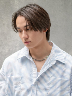 メンズヘア_センターパートタイトショート