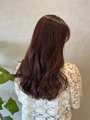 ピンクベージュ