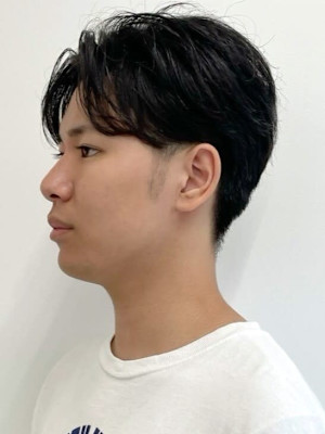 刈り上げショート ツーブロック ダウンパーマ センターパート