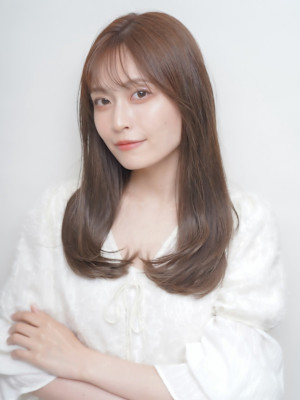 ベージュ ワンカール レイヤーカット シースルーバング