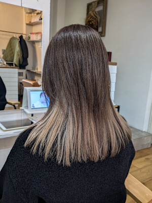 レイヤーカット×インナーカラー