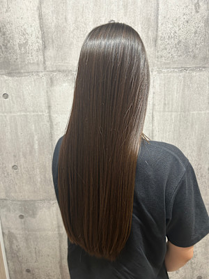 夕方までまとまる縮毛矯正/髪質改善トリートメント