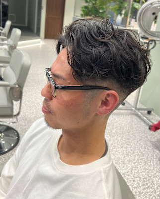 ソフトカールミディアムメンズヘア