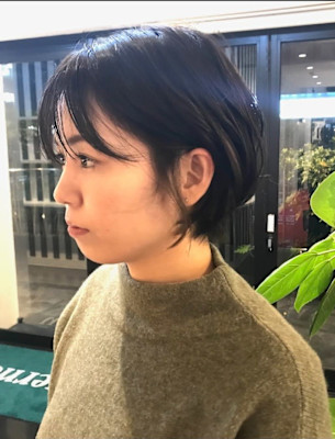ショートボブ