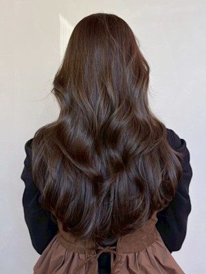 顔周りレイヤーロング韓国ヘア_ba576651