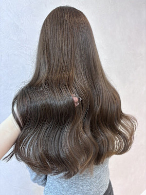 Ess 熊谷 艶髪髪質改善ブリーチ×スタイル