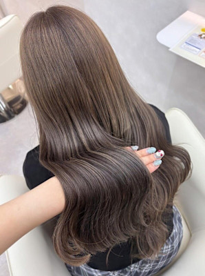 Ess 熊谷 艶髪髪質改善ブリーチ×スタイル