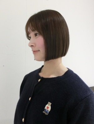 パツっとショートボブ
