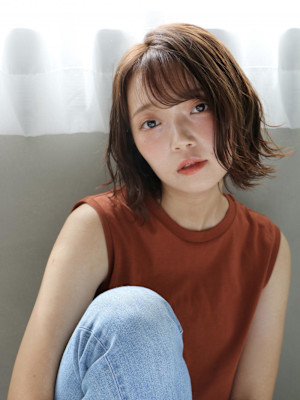 外ハネ切りっぱなしボブ/髪質改善