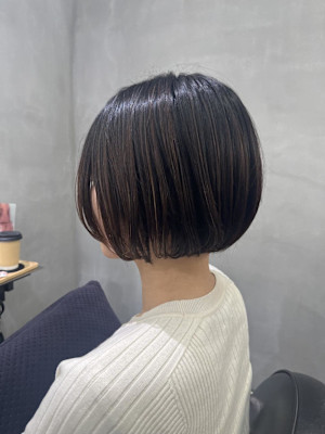 ミニボブ×ホリスティック縮毛矯正