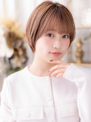 小顔ミルクティーブラウンコンパクトショート　脱白髪染め