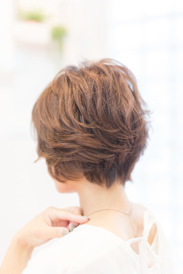 完全予約 隠れ家美容室COLORS 大月鳥沢店×スタイル