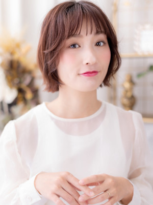 ミルクティーピンクくせ毛風ハッシュカット　ココアブラウン